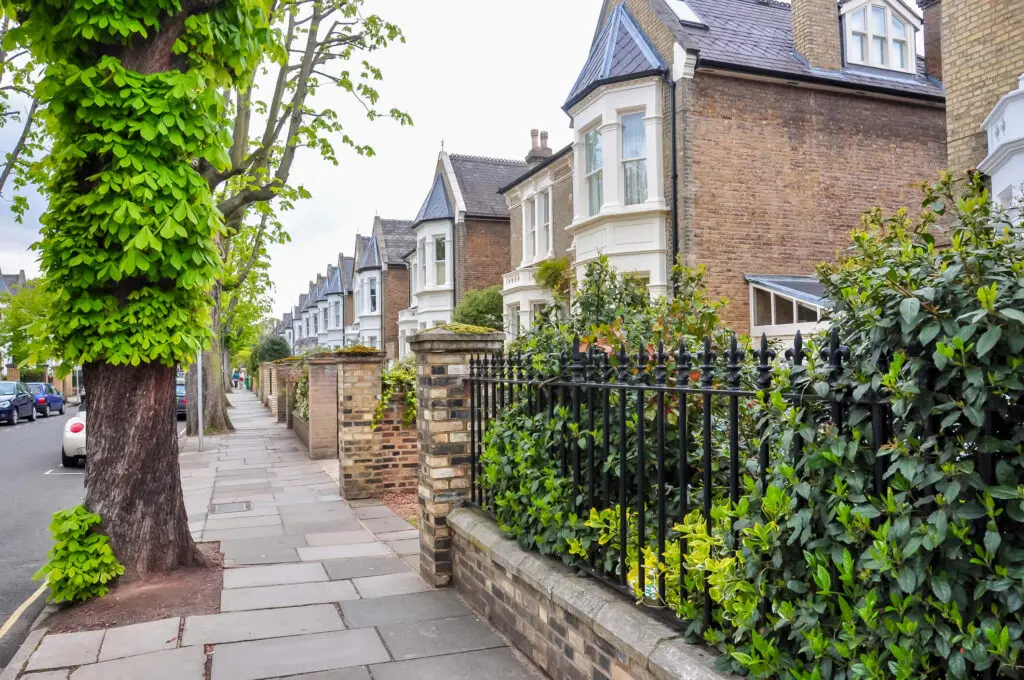 Roofers East Sheen | LDN Watertight Solutions | Roofers London Roofers East Sheen, London