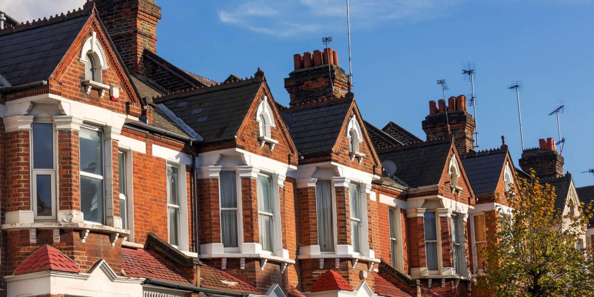 How Long Should a Roof Last in the UK?